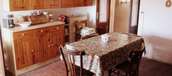 5 rooms Apartment in Scansano, Italy No. 66378 6