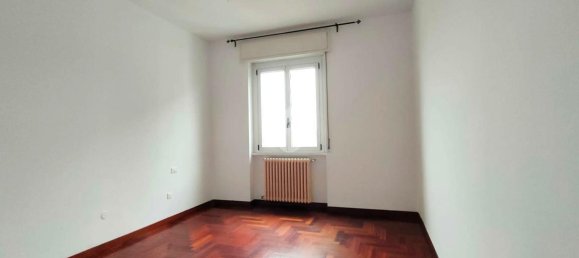 3-salle Appartement à Gorgonzola, Italy No. 18412 29