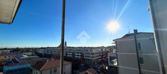 3-salle Appartement à Gorgonzola, Italy No. 18412 5