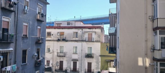 4 rooms Apartment in Naples, Italy No. 120536 7