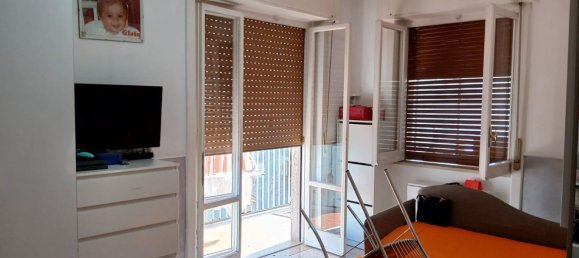 4 rooms Apartment in Naples, Italy No. 120536 9