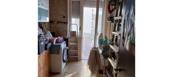 4 rooms Apartment in Naples, Italy No. 120536 5