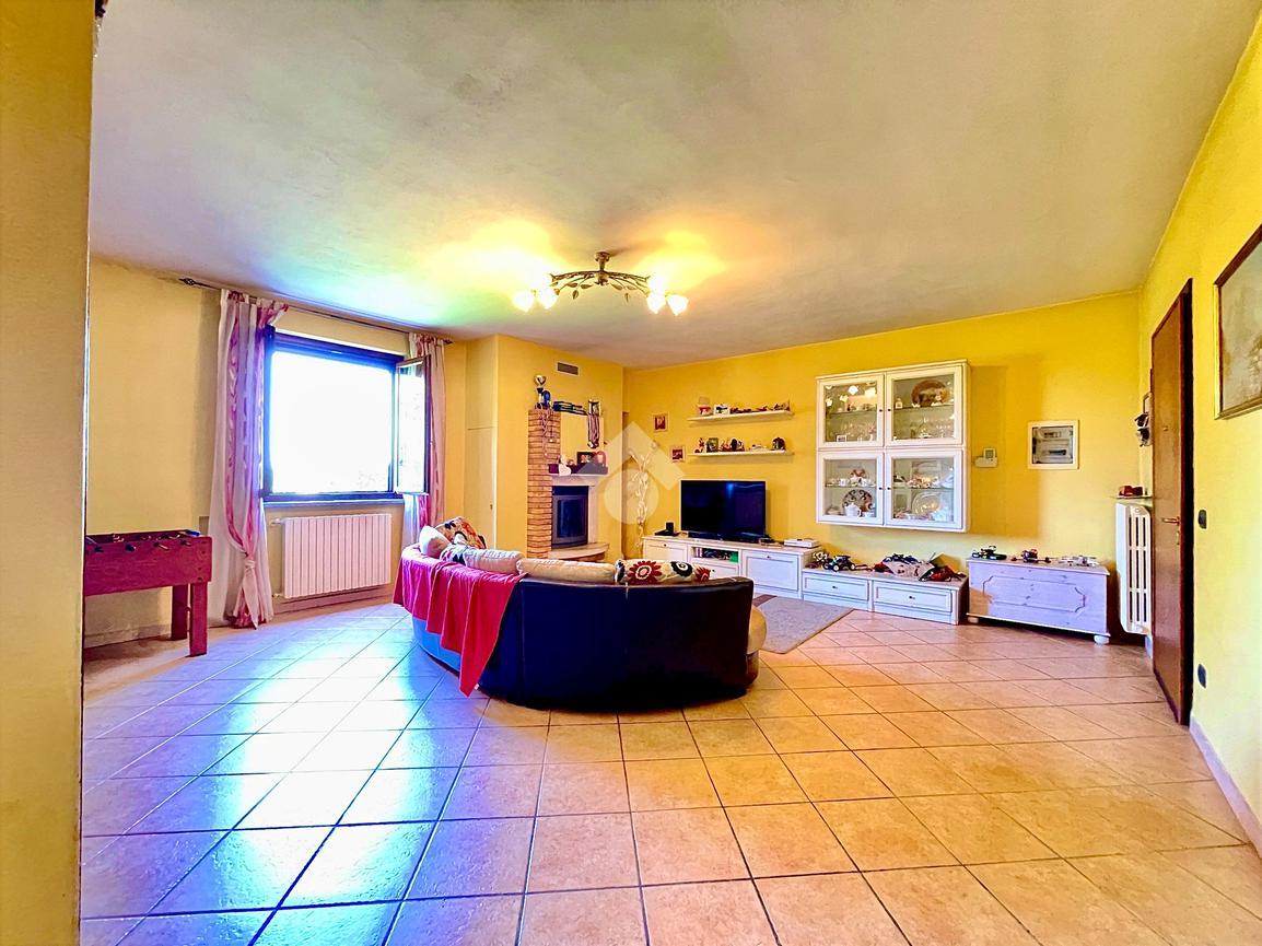 5 rooms House in Basaluzzo, Italy No. 178589