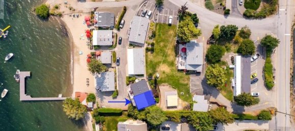 2 bedrooms House in British Columbia, Canada No. 190 2