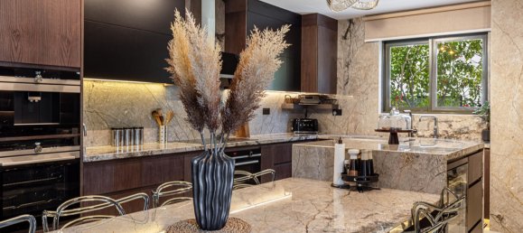 Вилла с 5 спальнями в Jumeirah Islands, ОАЭ № 18803 9