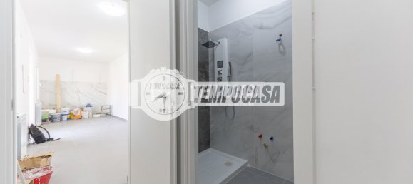 3 bedrooms Apartment in Rome, Italy No. 328697 8