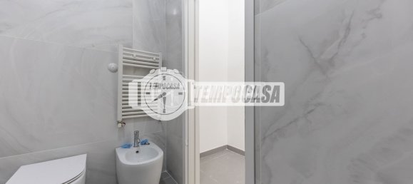 3 bedrooms Apartment in Rome, Italy No. 328697 11