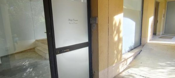 Gewerbliche Immobilie in L'Ile-Rousse, France 37m², Nr. 74206 3