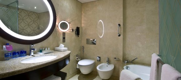 1699.9398m² Hotel Apartment in Deira, UAE No. 4632 3