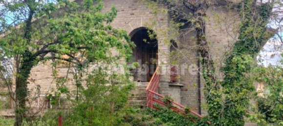 3 bedrooms Villa in San Benedetto Val di Sambro, Italy No. 111767 2