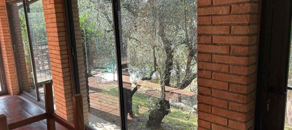 Дом с 6 комнатами в Виккьо, Италия № 200464 29