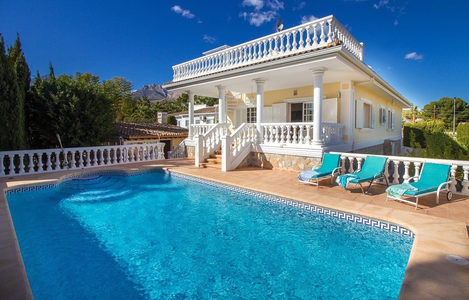 6 bedrooms Villa in L'Alfàs del Pi, Spain No. 4360