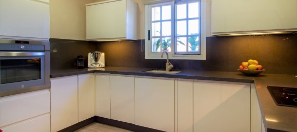 6 bedrooms Villa in L'Alfàs del Pi, Spain No. 4360 8