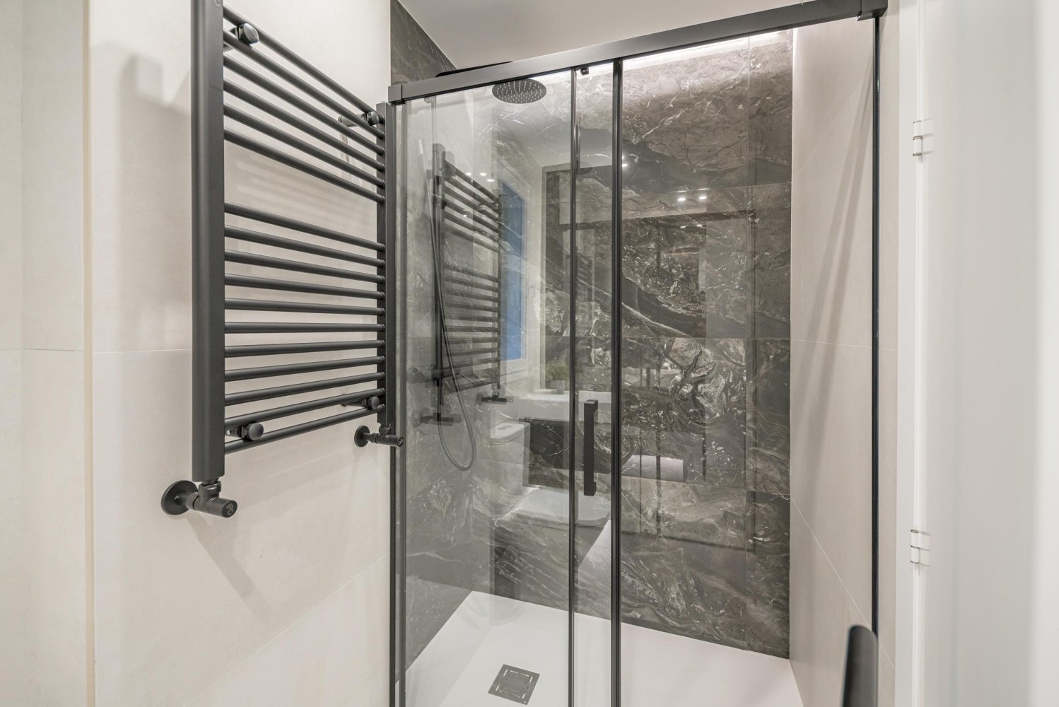 2 bedrooms Apartment in Madrid, Spain No. 125574