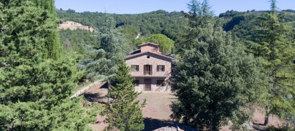 6 bedrooms House in Città della Pieve, Italy No. 58038 2