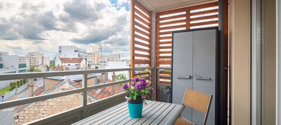 Apartamento de 3 dormitorios en Bezons, France No. 144175 11