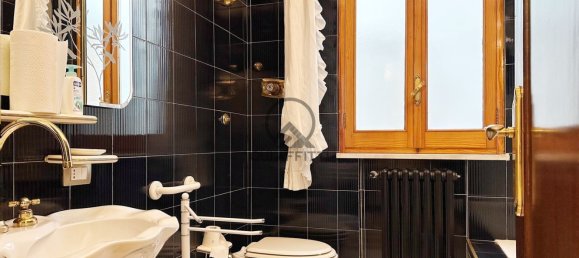 Apartamento de 5 dormitorios en Andria, Italy No. 330196 11