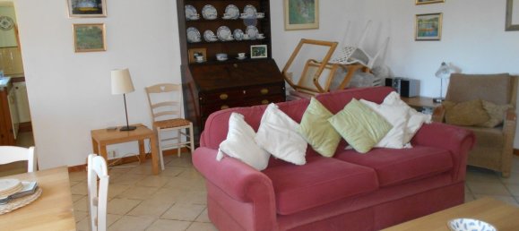 Propiedad comercial de 5 dormitorios en Courcite, France No. 1837 3