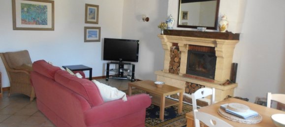 Propiedad comercial de 5 dormitorios en Courcite, France No. 1837 4