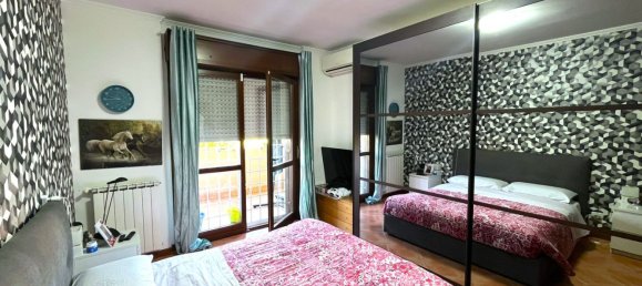 2 rooms Apartment in Rome, Italy No. 20534 9