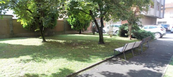 3 bedrooms Apartment in Lissone, Italy No. 378443 7