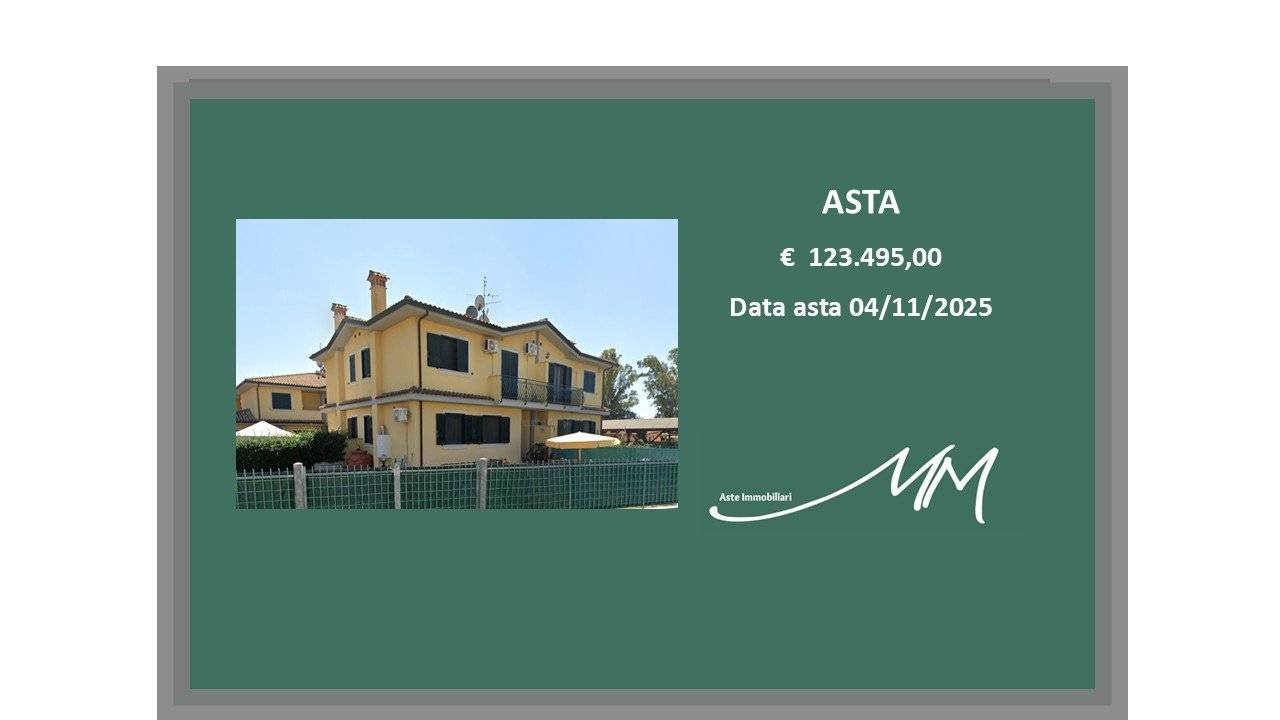 2 bedrooms Villa in Latina, Italy No. 293188
