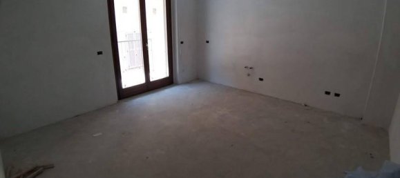 3-Zimmer Wohnung in Voghera, Italy, Nr. 24500 10