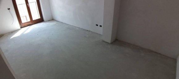 3-Zimmer Wohnung in Voghera, Italy, Nr. 24500 3