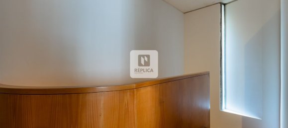 3 bedrooms Duplex in Porto, Portugal No. 127675 2