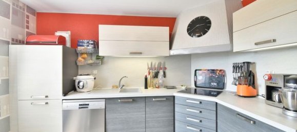 3 bedrooms House in Villeneuve-sur-Lot, France No. 315100 9