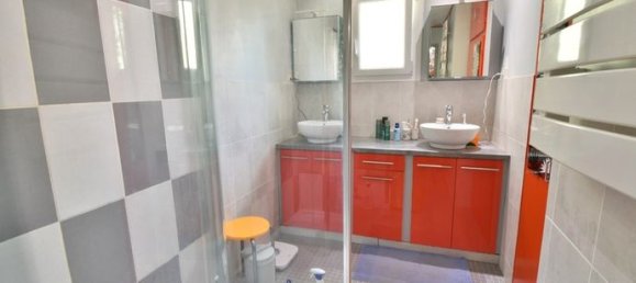 3 bedrooms House in Villeneuve-sur-Lot, France No. 315100 12