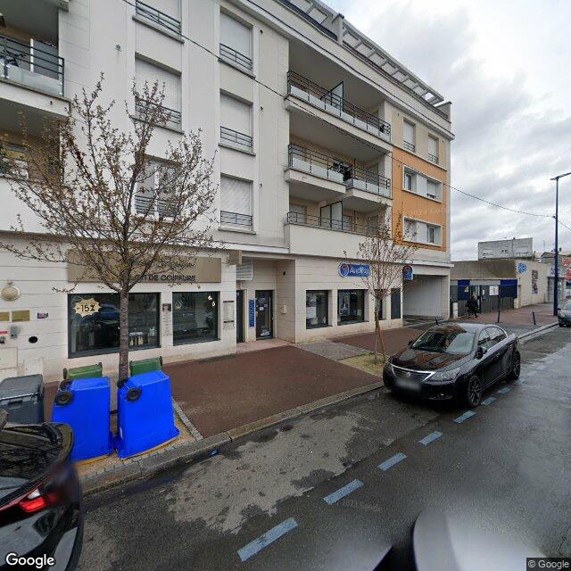 Apartamento de 2 dormitorios en Drancy, France No. 333678