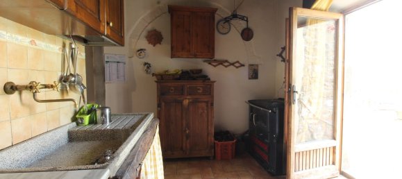 5 rooms House in Lamporecchio, Italy No. 284236 7