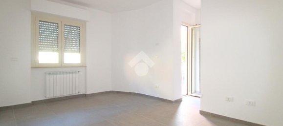 1 bedroom Apartment in Pescara, Italy No. 291843 5