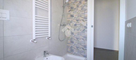 1 bedroom Apartment in Pescara, Italy No. 291843 6