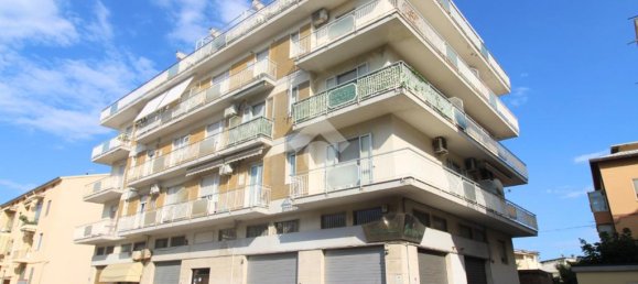 1 bedroom Apartment in Pescara, Italy No. 291843 10