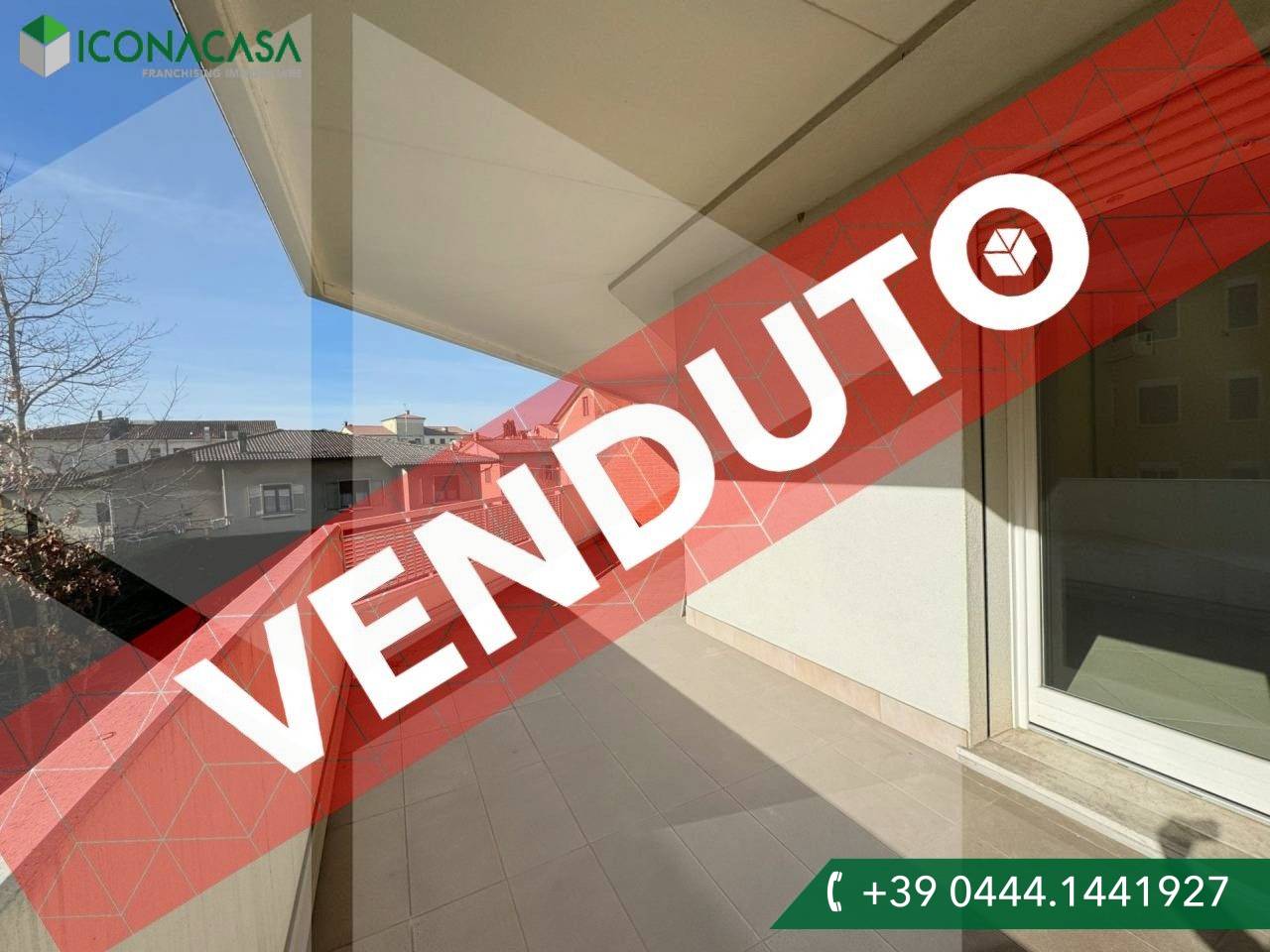 Studio in Vicenza, Italy No. 23954