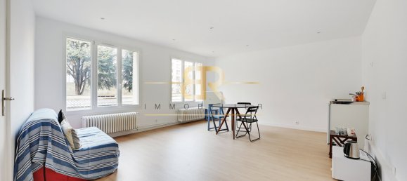 35m² Office in Paris, France No. 107802 3