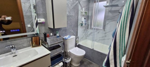 4 غرف نوم منزل في Logrono, Spain رقم 78434 38