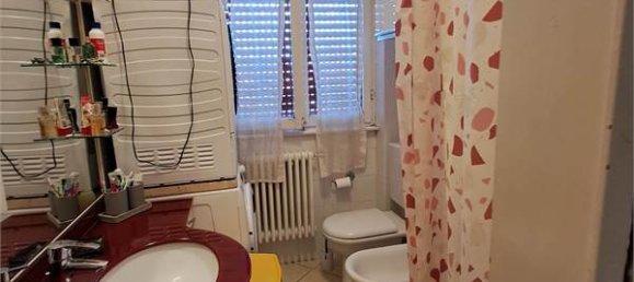 Apartamento T2 em Fino Mornasco, Italy N.º 374147 51