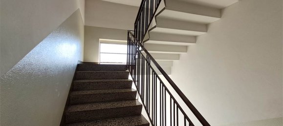 Apartamento T2 em Fino Mornasco, Italy N.º 374147 47