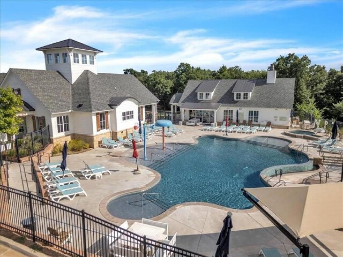 3 bedrooms House in Edmond, USA No. 386355