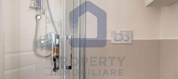 5 rooms Apartment in Florence, Italy No. 83898 10