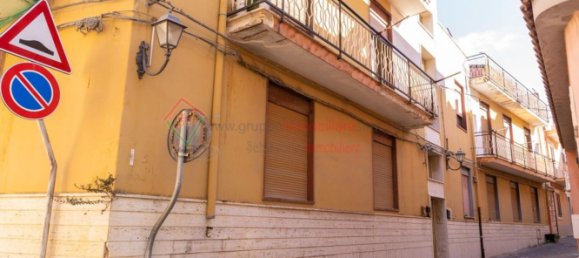 Apartamento de 4 habitaciónes en Melilli, Italy No. 119498 2