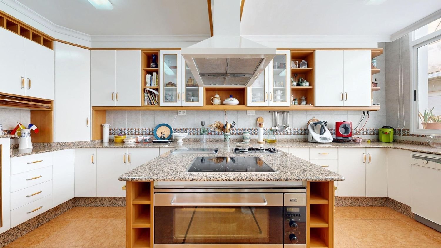 Дом с 8 спальнями в Сегорбе, Испания № 160329