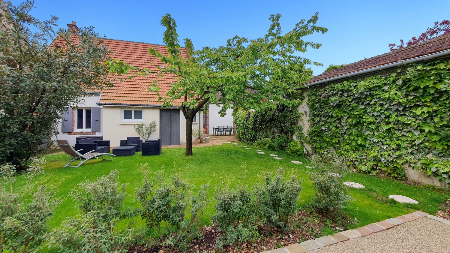 Таунхаус с 3 спальнями в Вильмё-сюр-Эр, Франция № 82469