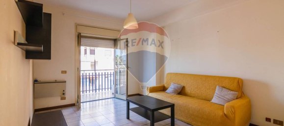 1 bedroom Apartment in Catania, Italy No. 279755 2