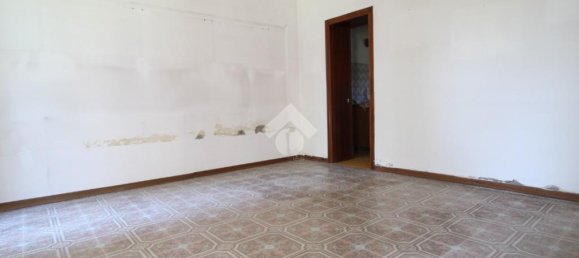 2 bedrooms House in Pegognaga, Italy No. 366518 9