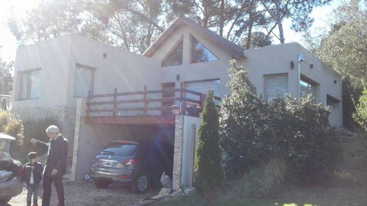 Дом с 3 спальнями в Мар-дель-Плата, Аргентина № 93080