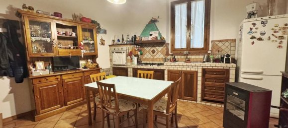2 bedrooms Apartment in Campi Bisenzio, Italy No. 330106 6